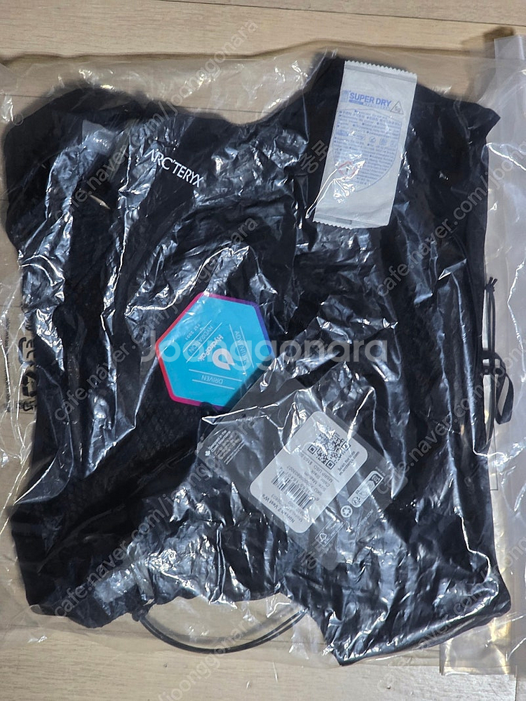 아크테릭스 노반 베스트 여성--0