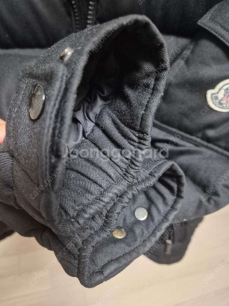 몽클레어 몽제네브로 블랙 2싸이즈 팜--2