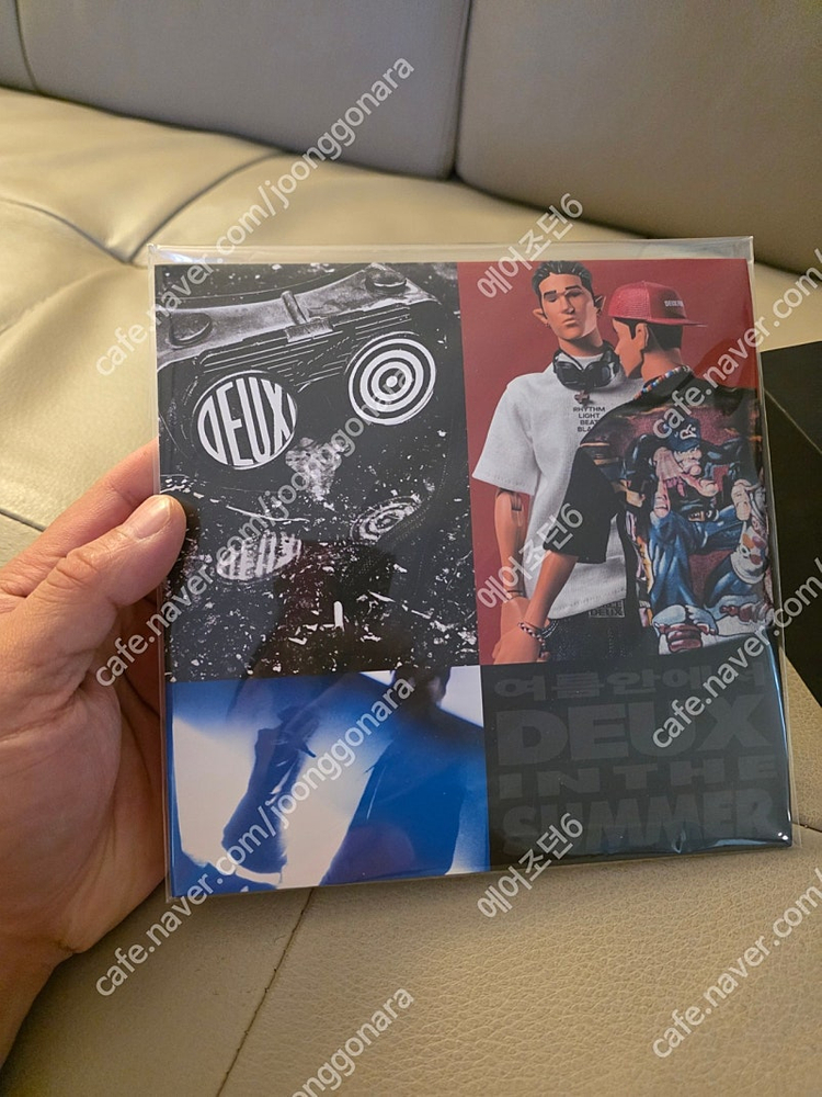 DEUX 듀스 오피셜 한정판 LP홀더 스태츄--4