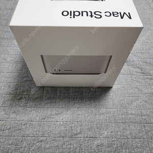 맥스튜디오 m2max (32G / 1TB)