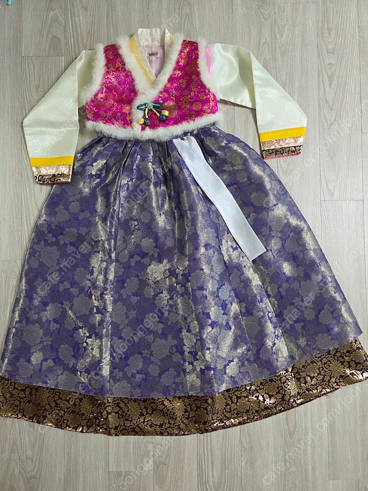 여아 한복(캉캉속치마+저고리+치마+배자+털조끼) 풀세트--1