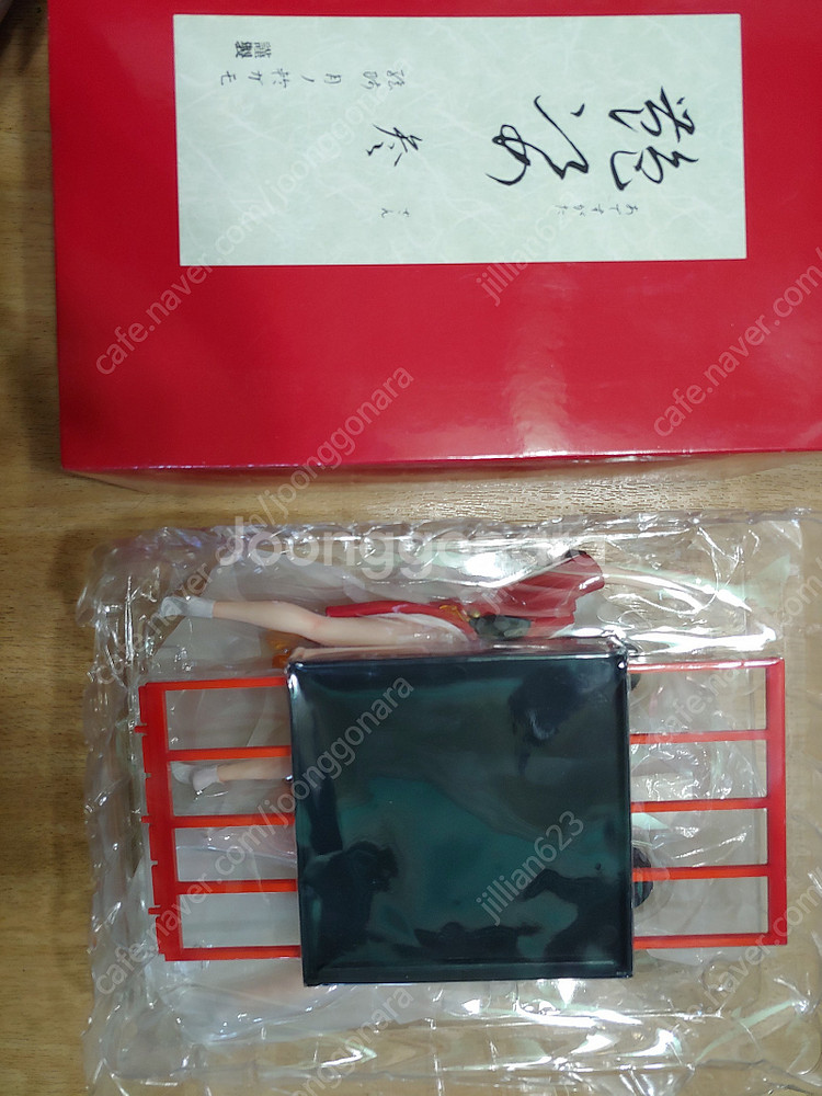 인형뽑기방 미소녀 피규어--3