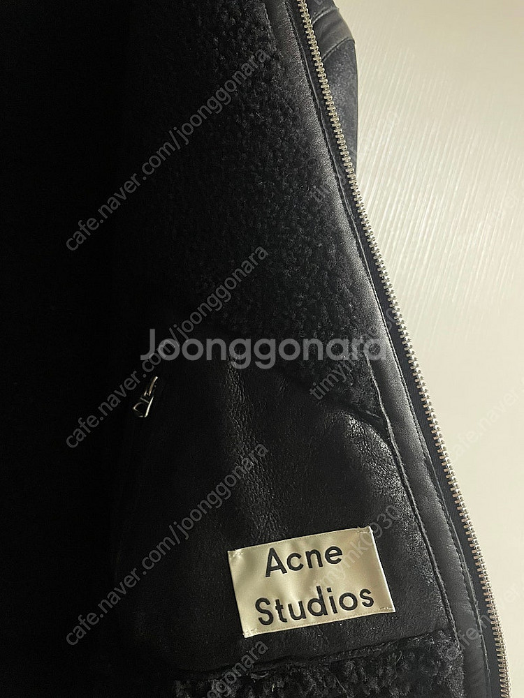 아크네 이안 무스탕 46--4