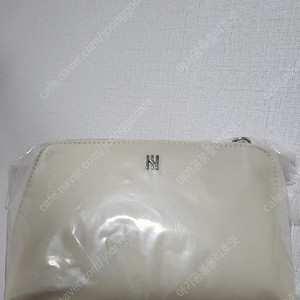 헤라 체인 파우치 미개봉 새상품