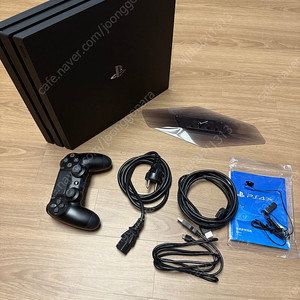 PS4 Pro 풀박스 + 게임cd 6가지 + 플스4 카메라