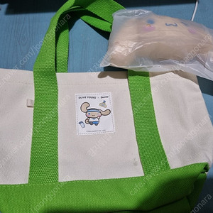 올리브영 X 산리오 큐티런 토트백 시나모롤 새상품