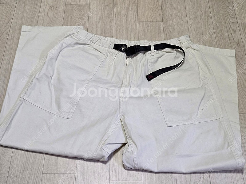 그라미치 루즈테이퍼드 그레이지 XL 판매합니다.--0