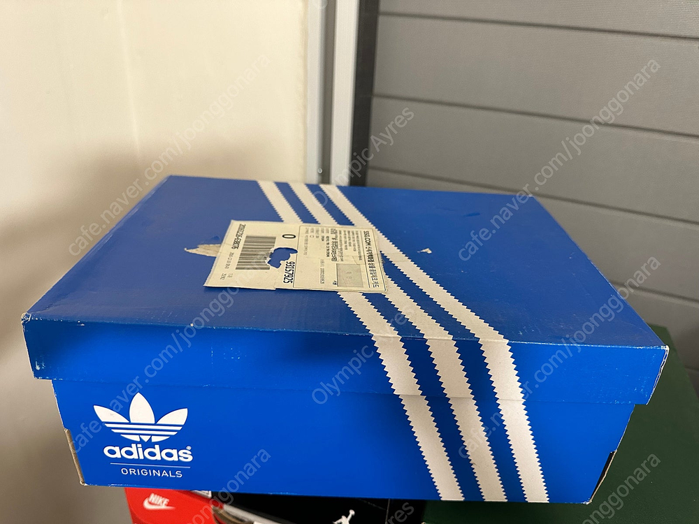 신품 - 아디다스 코리아 정품 운동화 슈즈 ZX750 S76194 사이즈 250m 남녀공용 이미지