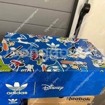 신품 - 아디다스 코리아 정품 니짜 X 디즈니 스포츠 구피 콜라보 에디션 운동화 슈즈 FW0645 사이즈260--0