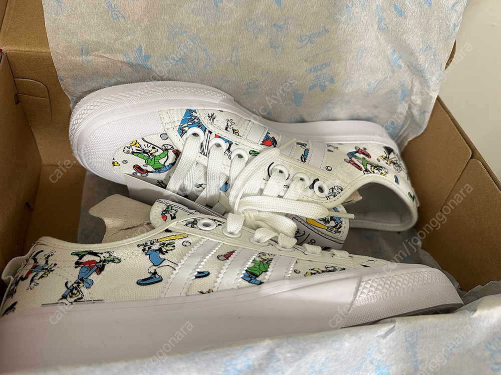 신품 - 아디다스 코리아 정품 니짜 X 디즈니 스포츠 구피 콜라보 에디션 운동화 슈즈 FW0645 사이즈260--2