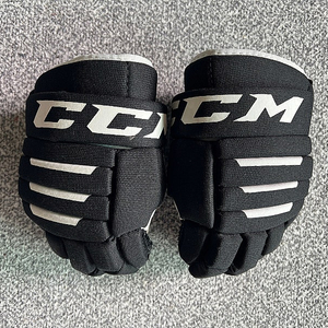 유스, 주니어 아이스하키 장비들 판매합니다