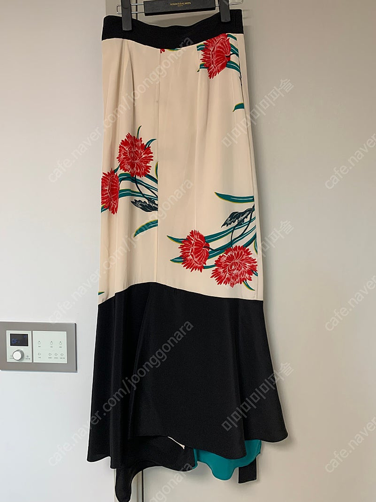 다이앤 본 퍼스텐버그 스커트--1