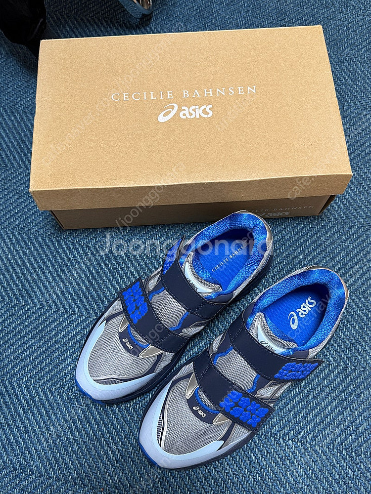 아식스 세실리아 반센 퓨어 실버 미드나잇 팝니다--1