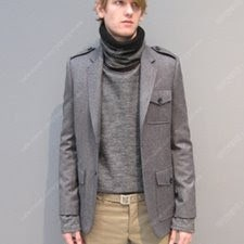 발렌시아가 런웨이 그레이 울 블레이저 새상품