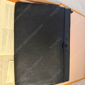 루이비통 포쉐트 모노그램 쉐도우 블랙 M62903