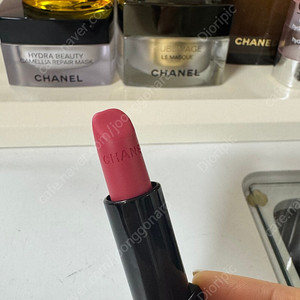 샤넬 루쥬 알뤼르 벨벳 뉘 블랑쉬 7시