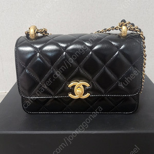 더블 골드볼 플랩백 샤넬