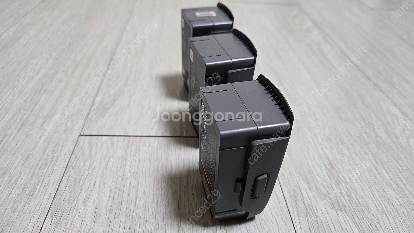 ( 가격내림 ) DJI 매빅2 배터리 3개 및 멀티 (...--2