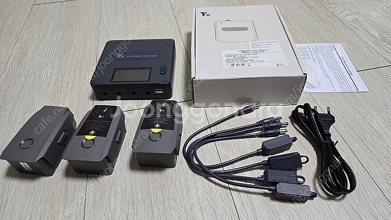 ( 가격내림 ) DJI 매빅2 배터리 3개 및 멀티 (...--0