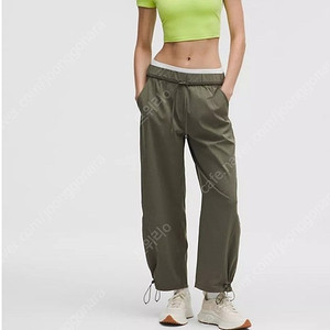 룰루레몬 woovenair 우븐에어 신처블 커프 하이라이즈 조거 카키 S 아시아핏