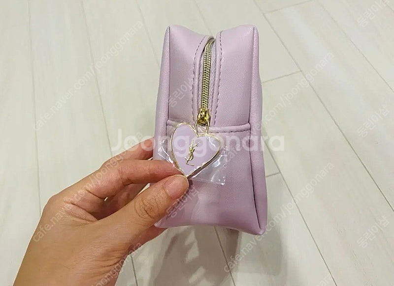 (반택포) 입생로랑 연핑크 파우치 새상품--2
