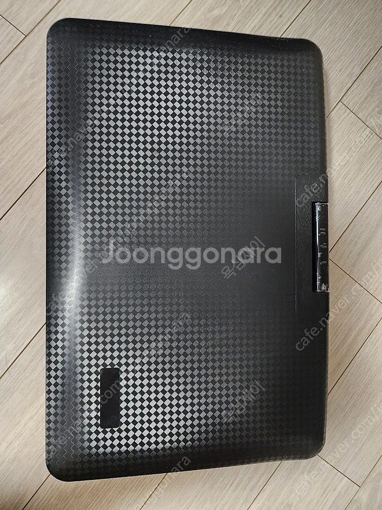 18인치 휴대용 DVD 플레이어 팝니다--2