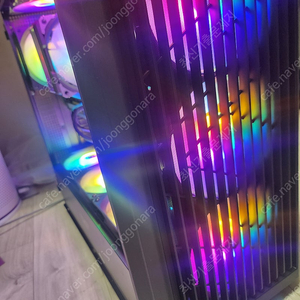 9600X, RTX5070 게이밍 컴퓨터 팝니다.