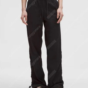 룰루레몬 댄스스튜디오 릴랙스핏 미드라이즈 팬츠 아시아핏