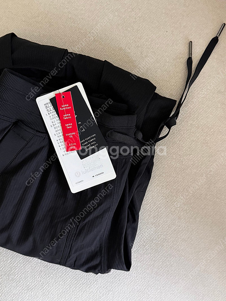 룰루레몬 댄스스튜디오 릴랙스핏 미드라이즈 팬츠 아시아핏--2