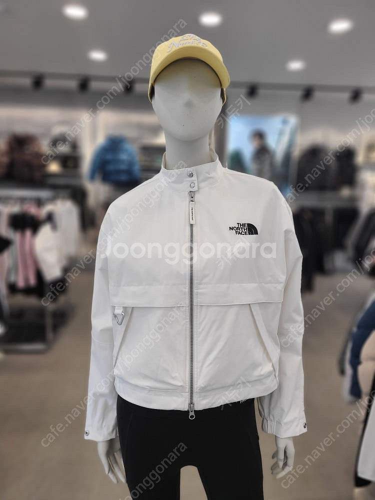 노스페이스 정품 전소미 바람막이 크롭바람막이--6