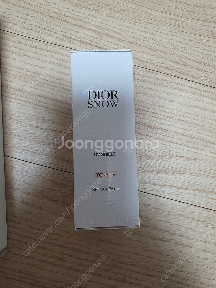 [][] 디올 dior 화장품 디올스노우 유브이 쉴드 톤업 30ml 6만/개당 /택포--3