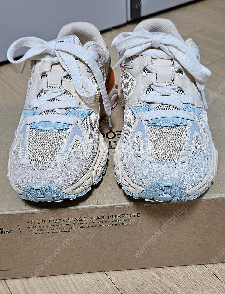 (새상품) 내셔널지오그래픽 운동화 230--3