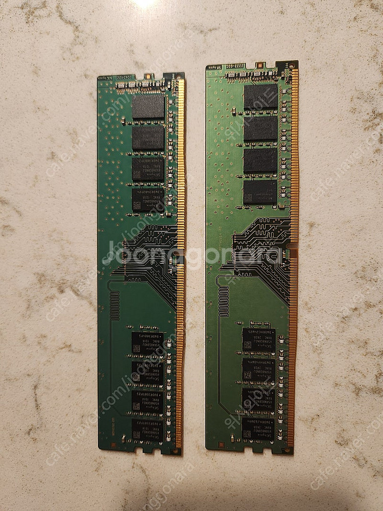 SK하이닉스 DDR4 PC4-3200 8GB 메모리 2개--1