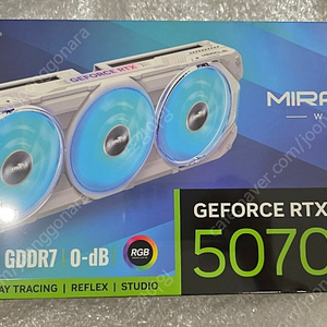 이엠텍 지포스 RTX 5070 미라클 화이트 D7 12GB 미개봉 새제품