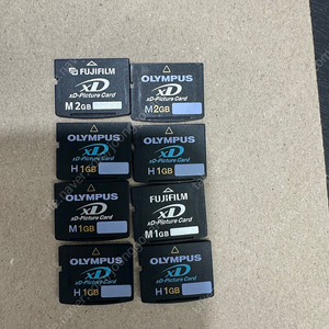 올림푸스 후지 메모리 XD카드 여러개 팝니다.