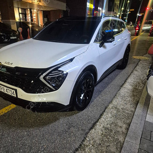 235 60 18 컨티넨탈 lx 스포츠 (스포티지nq5) 1대분 구매원합니다 (잔존율80이상만)