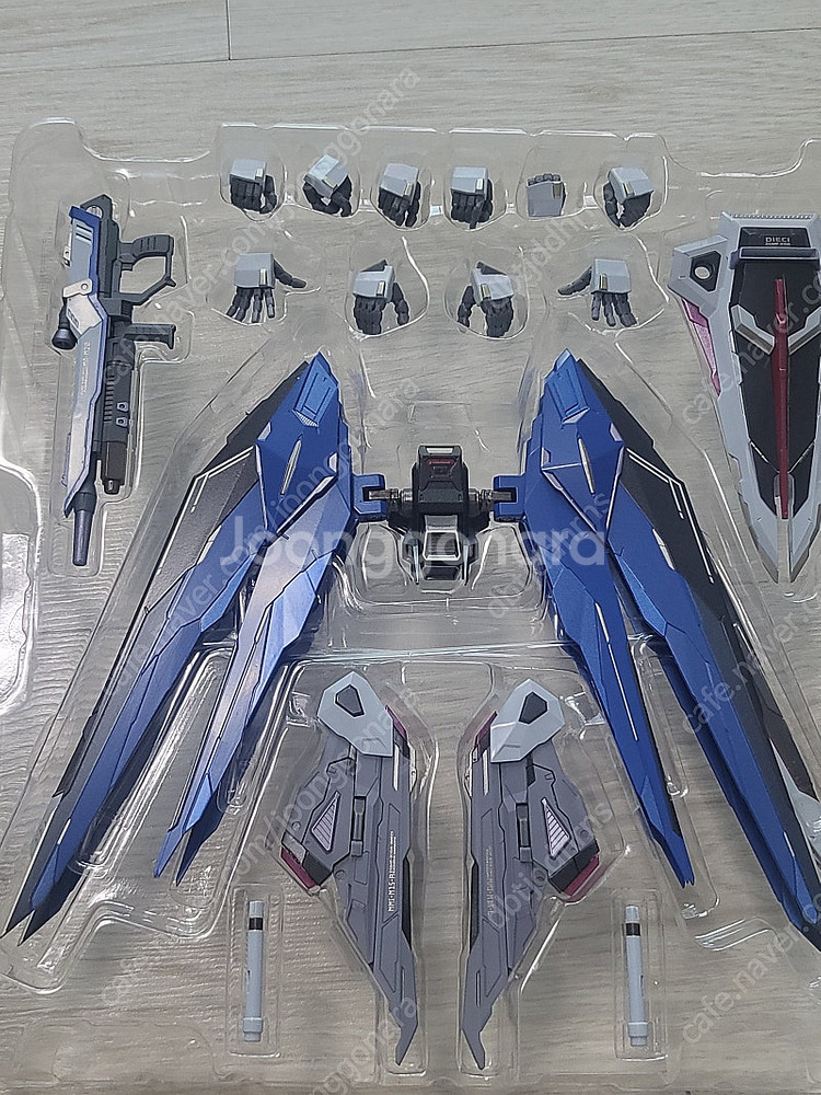 팝니다 ] 메탈빌드 프리덤 컨셉2 개봉전시품--1