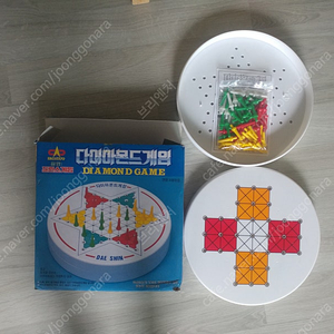보드 게임 다이아몬드 게임, 모두의 젠가 연인 젠가, 슬기로운 대학생활, 바둑, 체스, 업업 우드 블럭 쌓기, 트럼프 카드, 할리갈리, 렛츠 스핀, 마법천자문 무한점프, 쇼킹 눈치