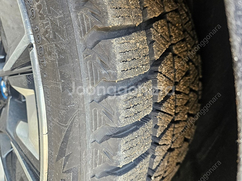 BMW IX3 브릿지스톤 윈터타이어 245 45 20/275 40 20--2
