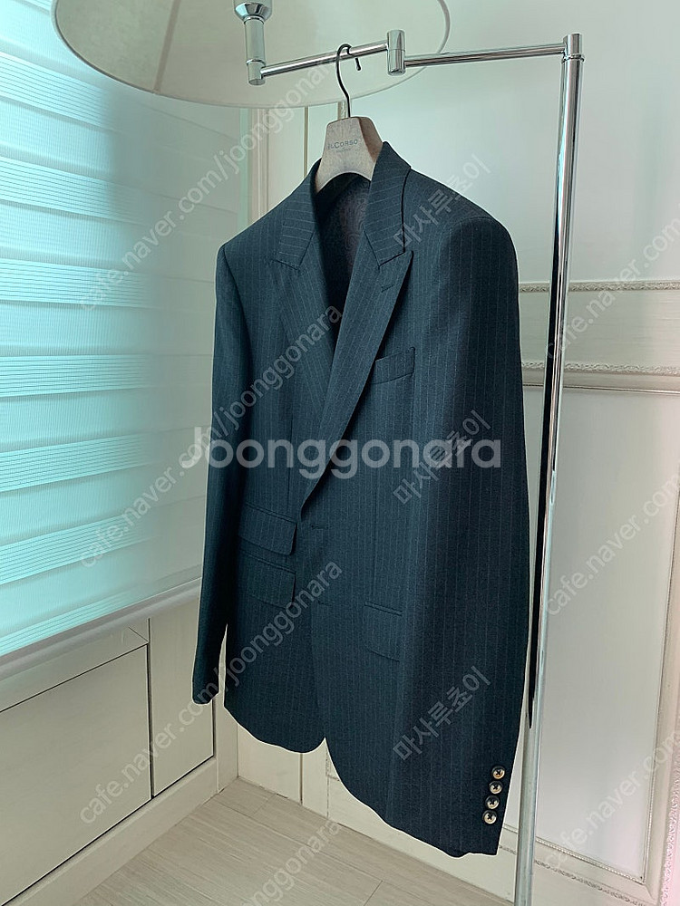 킨록 스트라이프 피크드라펠 모직자켓(블레이져) 100사...--0