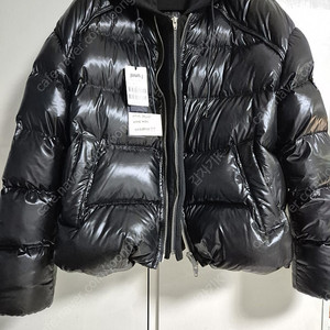 준지 22fw 후드 블랙 숏 패딩 48사이즈 신품급 판매