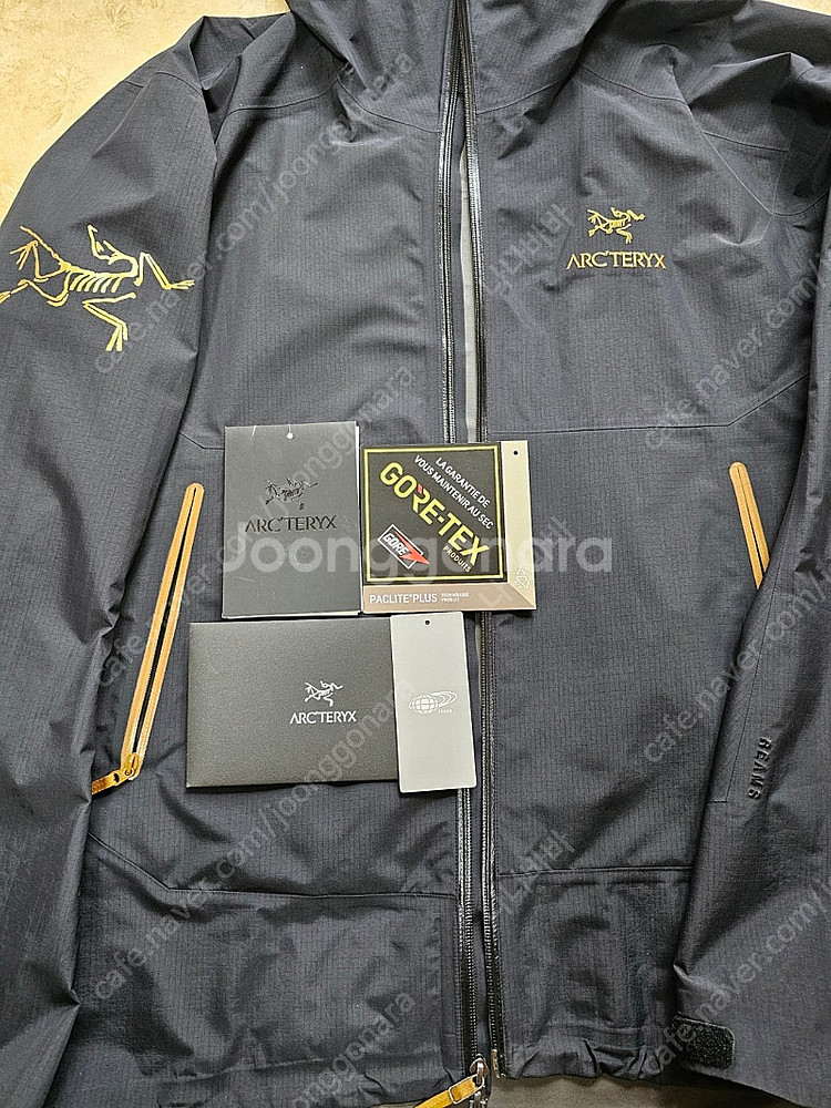 아크테릭스 x 빔즈 제타 SL 자켓 라지 사이즈 판매합니다--0