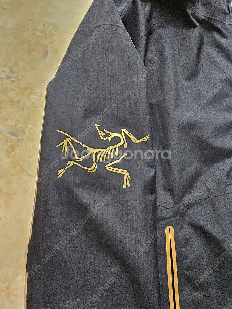 아크테릭스 x 빔즈 제타 SL 자켓 라지 사이즈 판매합니다--2