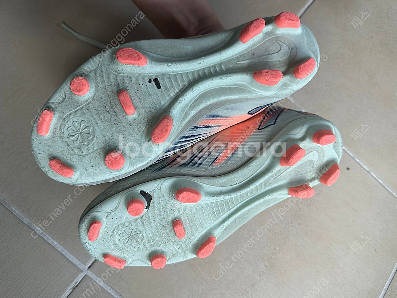 나이키 키즈 축구화 225 택포--3