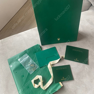 <<정품>> 롤렉스 데이토나 책자 및 메달 , 구성품