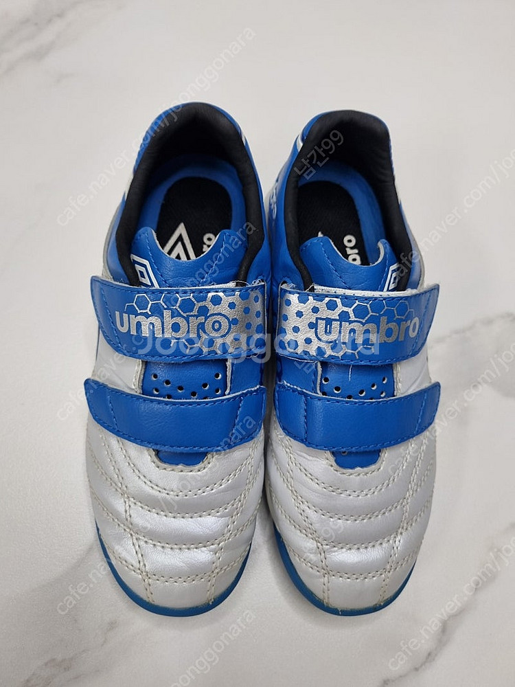 umbro 엄브로 아동 축구화 190--0