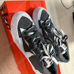 나이키 사카이블레이저 로우 아이언그레이 265