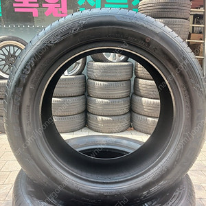 225 55 17 N-PERA AU7 타이어 두개 판매합니다