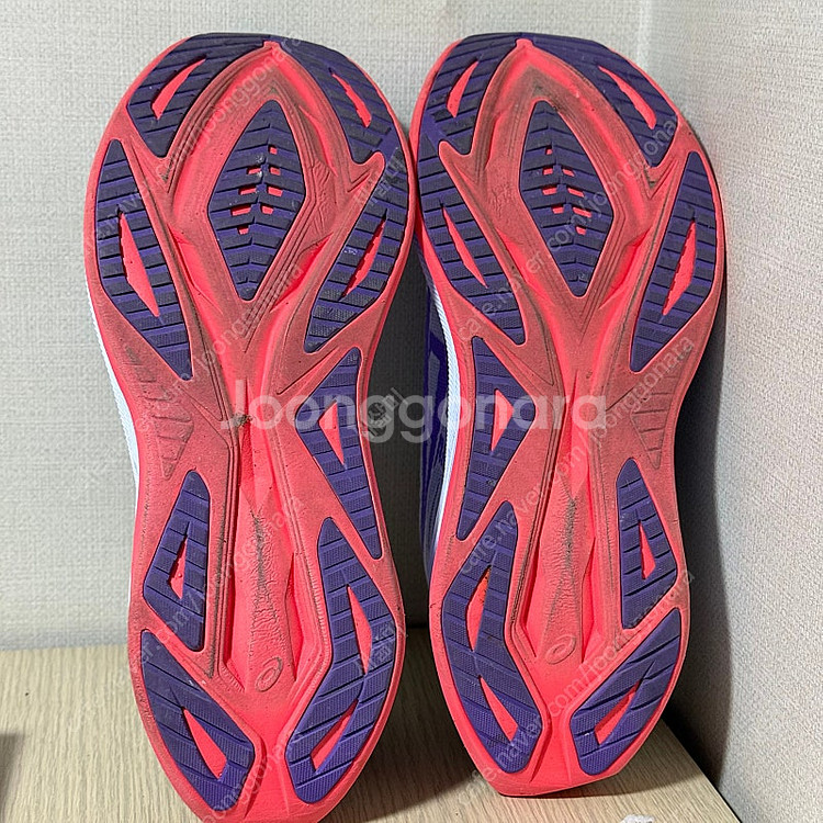 아식스 슈퍼블라스트2 285사이즈--1