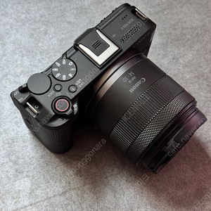 캐논 R50V 14-30킷 판매합니다. (정품등록 전)